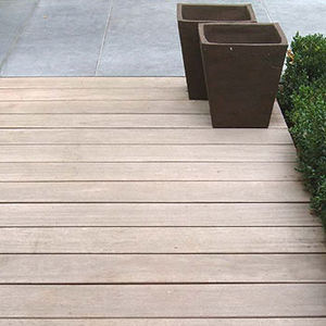 tarimas de exterior de madera maciza