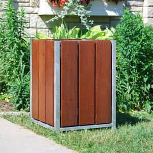 cubo de basura público