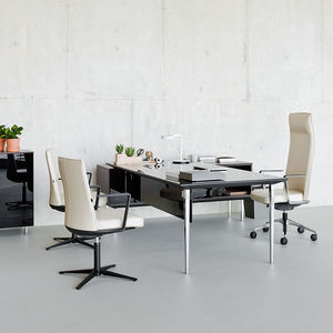 mesa de reuniones contemporánea