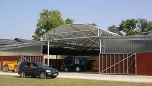 tensoestructura sobre armazón metálico