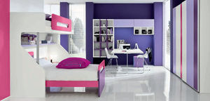 habitación para niños violeta