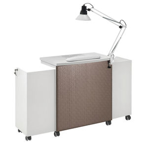 mesa de manicura con aspiradora
