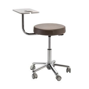 taburete de peluquería con base metálica
