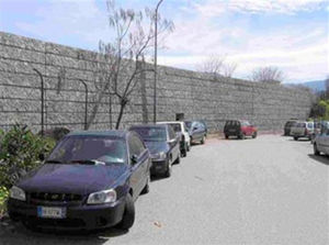 muro de contención de hormigón armado
