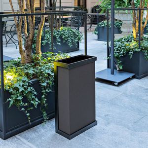 cubo de basura público