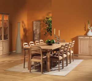 mesa de comedor de diseño escandinavo