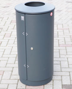 cubo de basura público