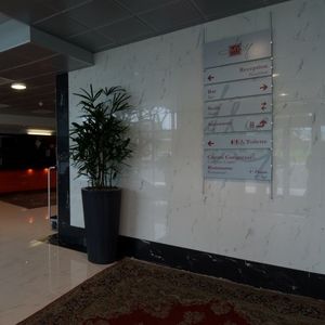 panel de señalización de pared