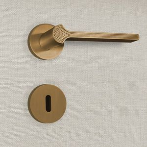 tirador para puerta