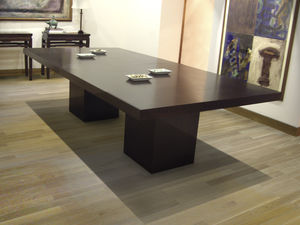 mesa de reuniones contemporánea