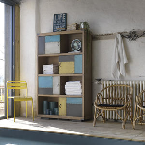 mueble con baldas para uso residencial