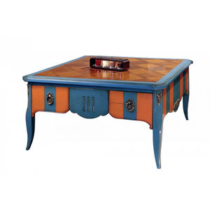 mesa de centro clásica