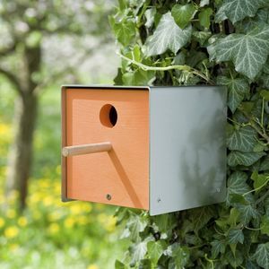 casita para pájaros de madera