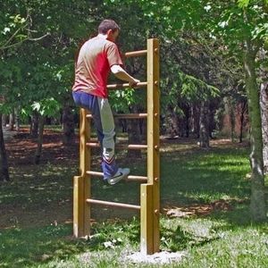 escalera elevada para parque infantil