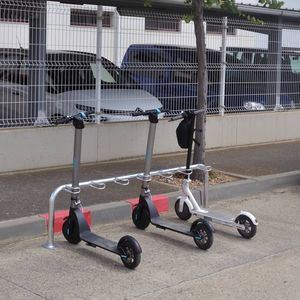 aparcapatinete de acero galvanizado