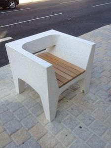 sillón urbano de hormigón