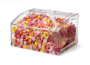 dispensador de caramelos en encimera