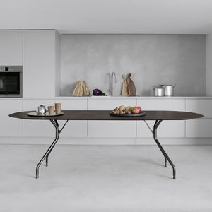 mesa contemporánea