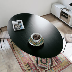 mesa contemporánea