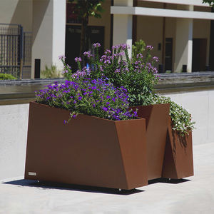 macetero para plantas grandes de acero galvanizado