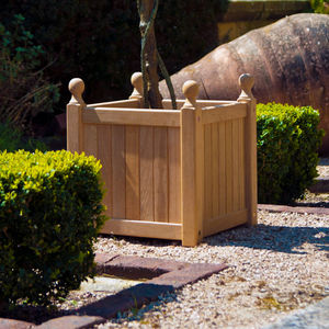 jardinera de roble