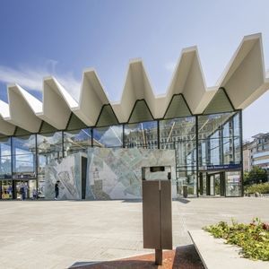 cubo de basura público