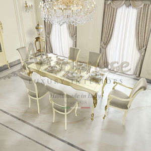 mesa de comedor clásica