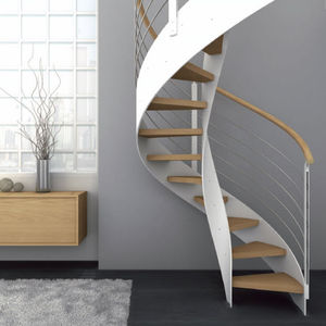 escalera de caracol / estructura de madera / estructura de metal / con peldaños de madera