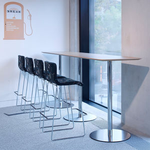 mesa alta contemporánea