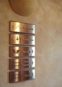 placa de señalización de pared