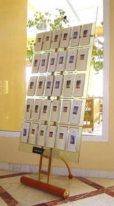 portafolletos de madera