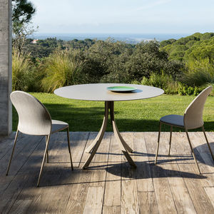 mesa de comedor contemporánea