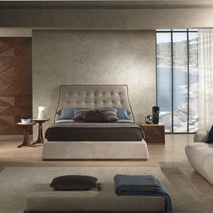 cama de matrimonio / contemporánea / tapizada / con cabecero tapizado