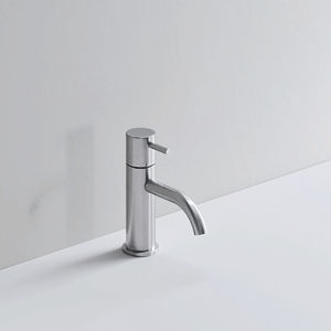 grifo monomando para lavabo / en encimera / de metal / de baño