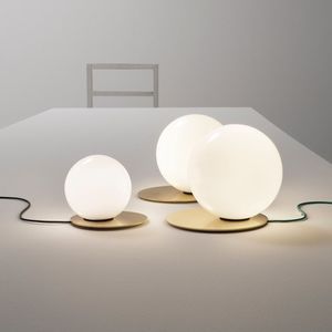 lámpara de mesa / contemporánea / de latón / de hierro