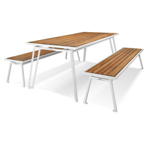 mesa de estilo escandinavo
