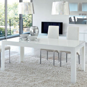 mesa de comedor contemporánea