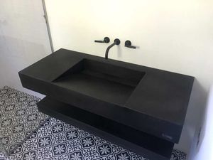encimera de lavabo de hormigón con fibras de ultraalta resistencia Ductal®