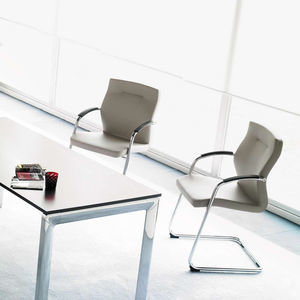 silla de oficina contemporánea