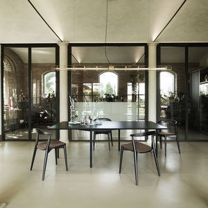 mesa contemporánea