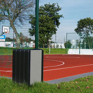 cubo de basura público