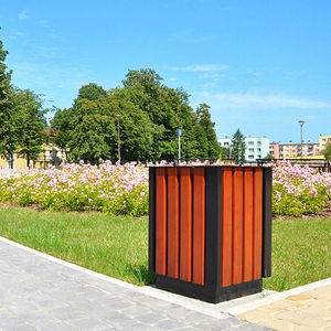 cubo de basura público