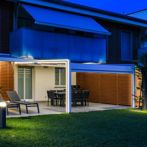 pérgola adosada
