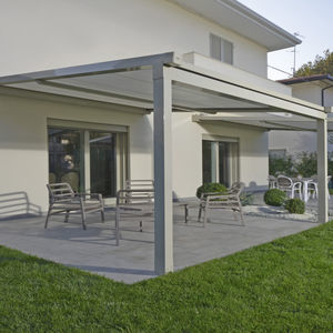 pérgola adosada