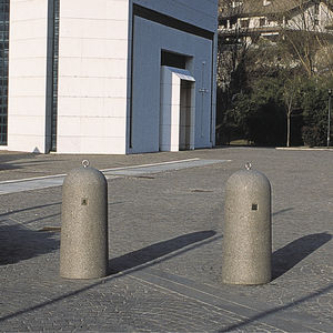 bolardo antiestacionamiento