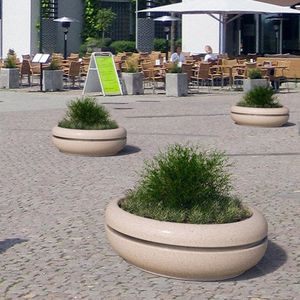 jardinera de acero inoxidable