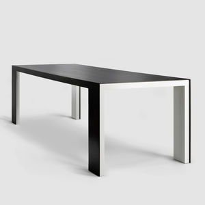 mesa de comedor contemporánea