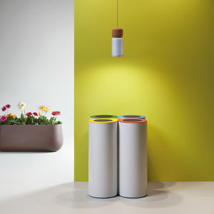 cubo de basura público