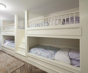 habitación para niños blanca