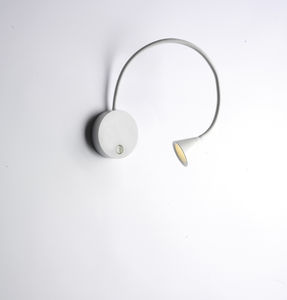 aplique moderno / de policarbonato / LED / orientable